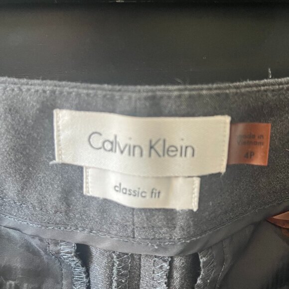 Calvin Klein Women's Grey Suit - Picture 5 of 6